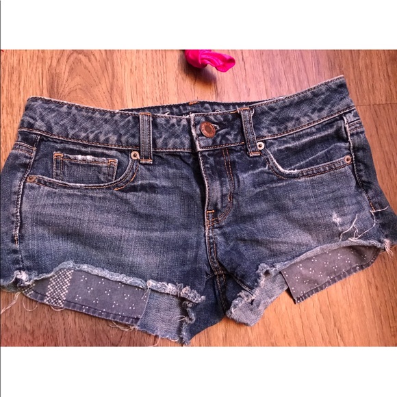 🌺🌸American Eagle short shorts! Size 2🌺🌸 - Picture 3 of 3